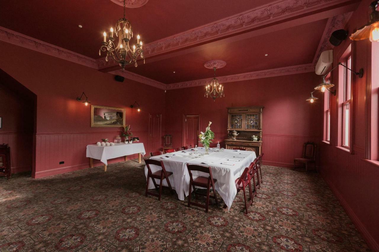 The Royal Hotel Featherston - Boutique Hotel Exteriör bild